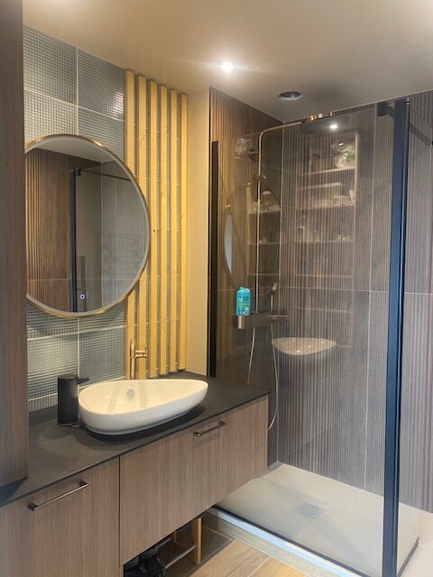 Après de la salle de bain principale